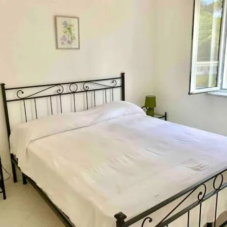 Ischia Forio Casa Villa, La Grille Du Coq 1 Il Prezzo Della E Riferito All'intero Con Il Limite Delle Persone Previste N 4 בית נופש