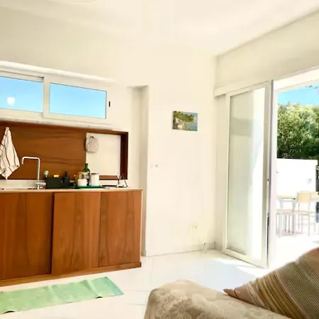 Ischia-forio-punta Caruso-la Grille Du Coq-villa 1 Il Prezzo Della E Riferito All'intero Con Il Limite Delle Persone Previste N 4 Nyaraló