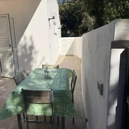 Ischia-forio-punta Caruso-la Grille Du Coq-villa 1 Il Prezzo Della E Riferito All'intero Con Il Limite Delle Persone Previste N 4 Nyaraló *