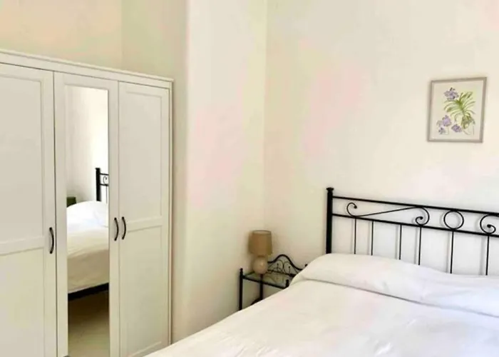 Ischia-forio-punta Caruso-la Grille Du Coq-villa 1 Il Prezzo Della E Riferito All'intero Con Il Limite Delle Persone Previste N 4 Holiday home